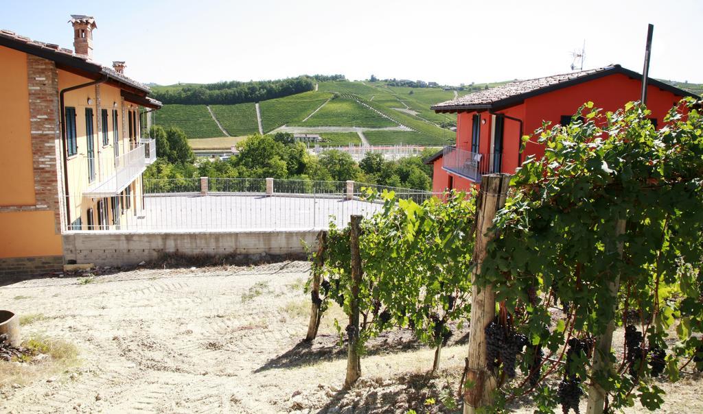 Residenza Albatros Villa Castiglione Falletto Buitenkant foto