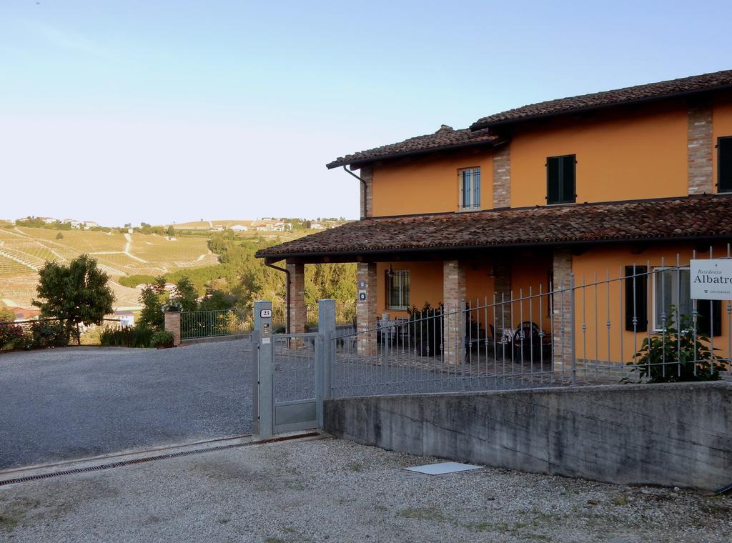 Residenza Albatros Villa Castiglione Falletto Buitenkant foto