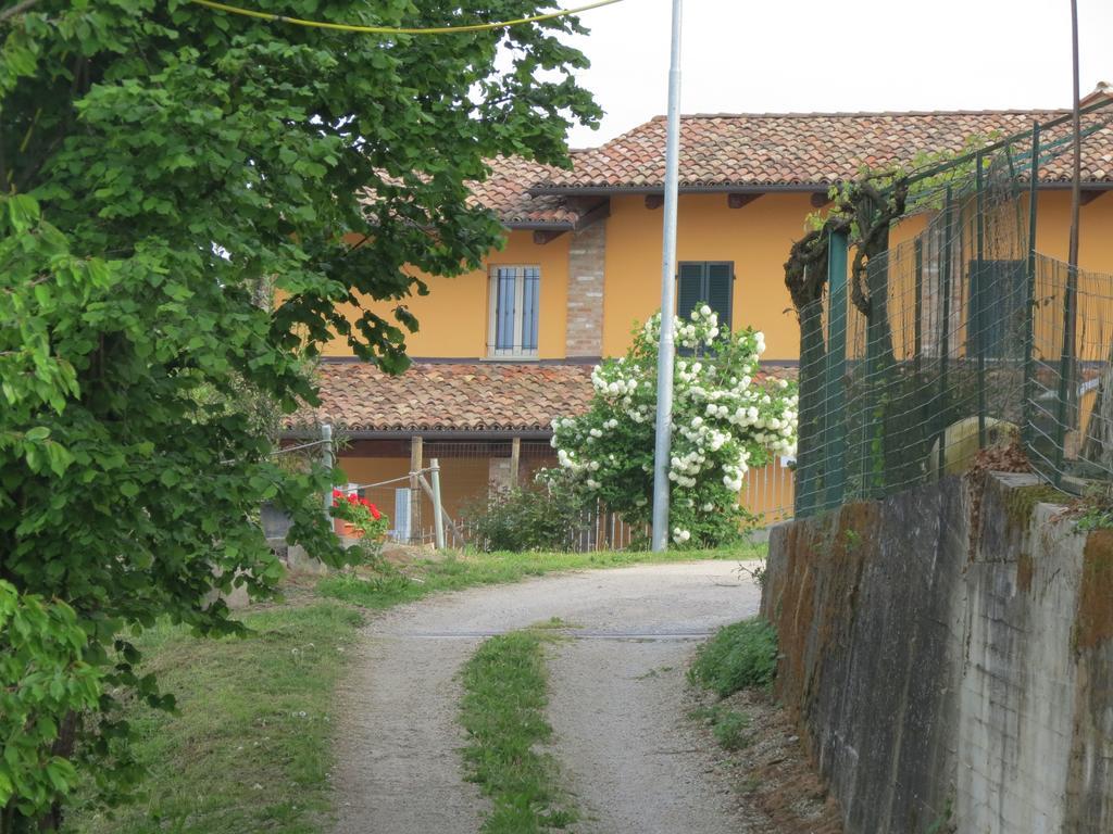 Residenza Albatros Villa Castiglione Falletto Buitenkant foto