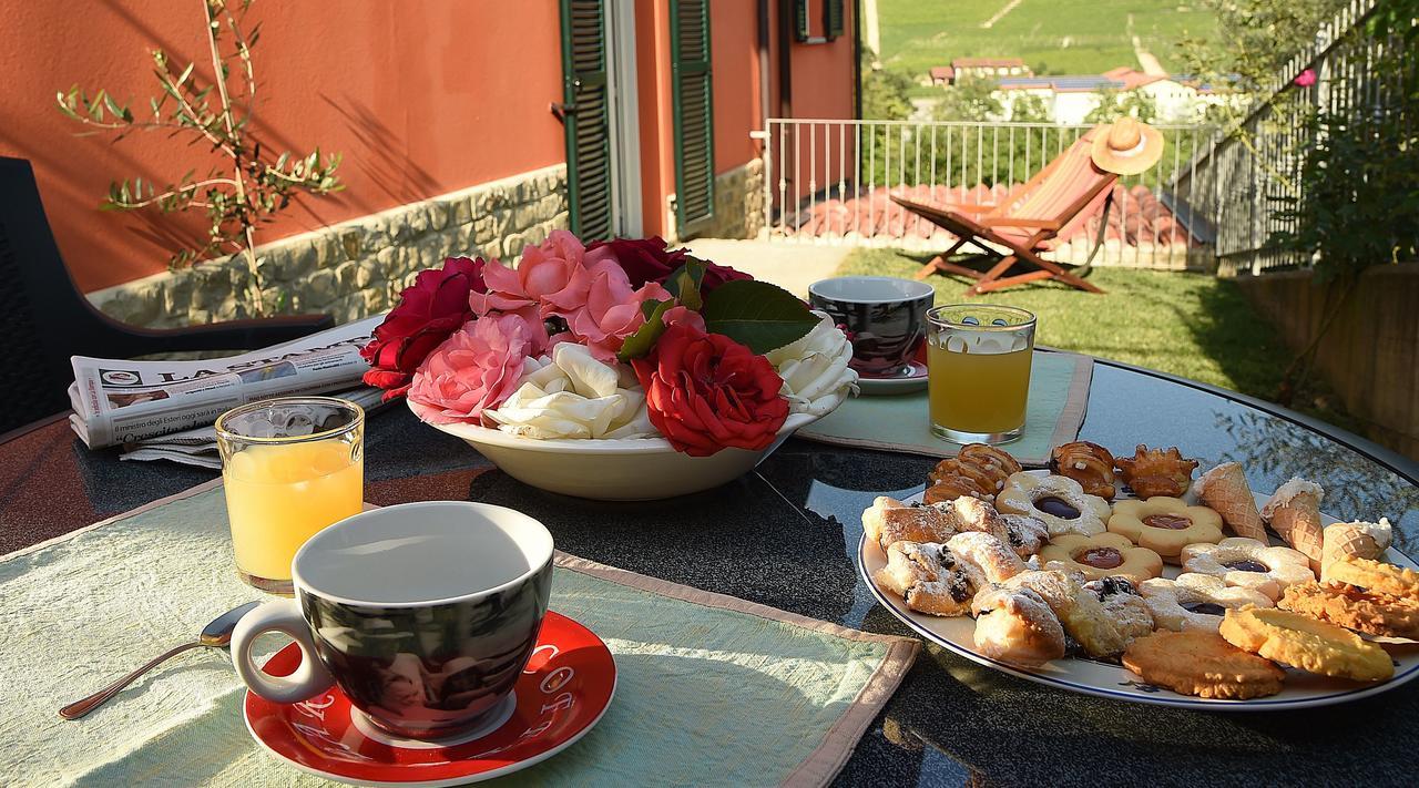 Residenza Albatros Villa Castiglione Falletto Buitenkant foto