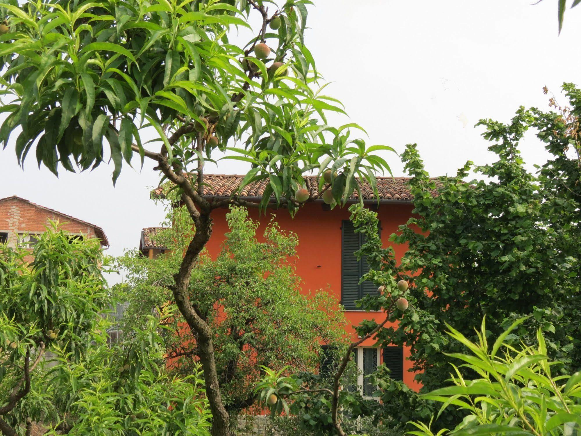 Residenza Albatros Villa Castiglione Falletto Buitenkant foto