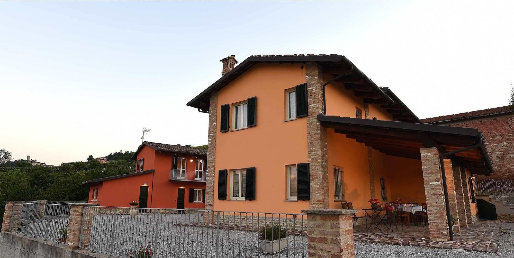 Residenza Albatros Villa Castiglione Falletto Buitenkant foto